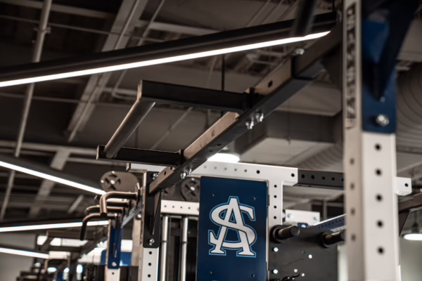 st-andrews-austin-tx-high-school-weight-room-21