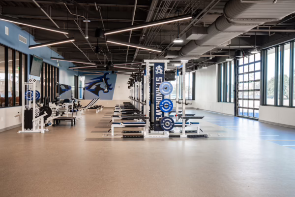 st-andrews-austin-tx-high-school-weight-room-36