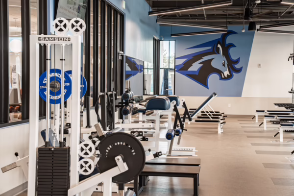 st-andrews-austin-tx-high-school-weight-room-50