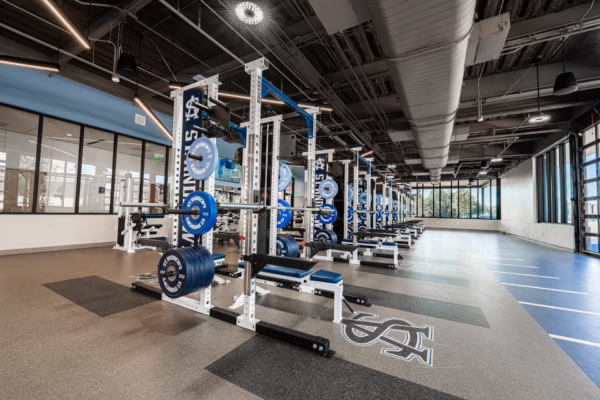 st-andrews-austin-tx-high-school-weight-room-70
