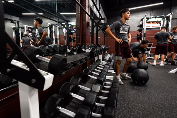 calallen-high-school-corpus-christi-texas-weight-room--51