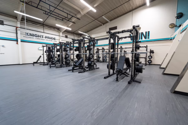 Del-Norte-Albuquerque-New-Mexico-High-School-weightroom--2