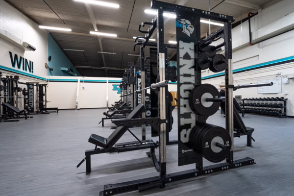 Del-Norte-Albuquerque-New-Mexico-High-School-weightroom--4